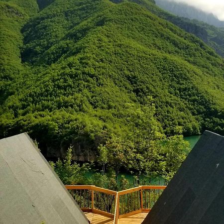 Twin Villas Komani Lake Bagian luar foto