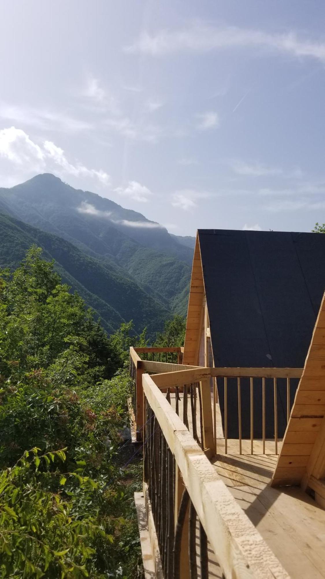 Twin Villas Komani Lake Bagian luar foto